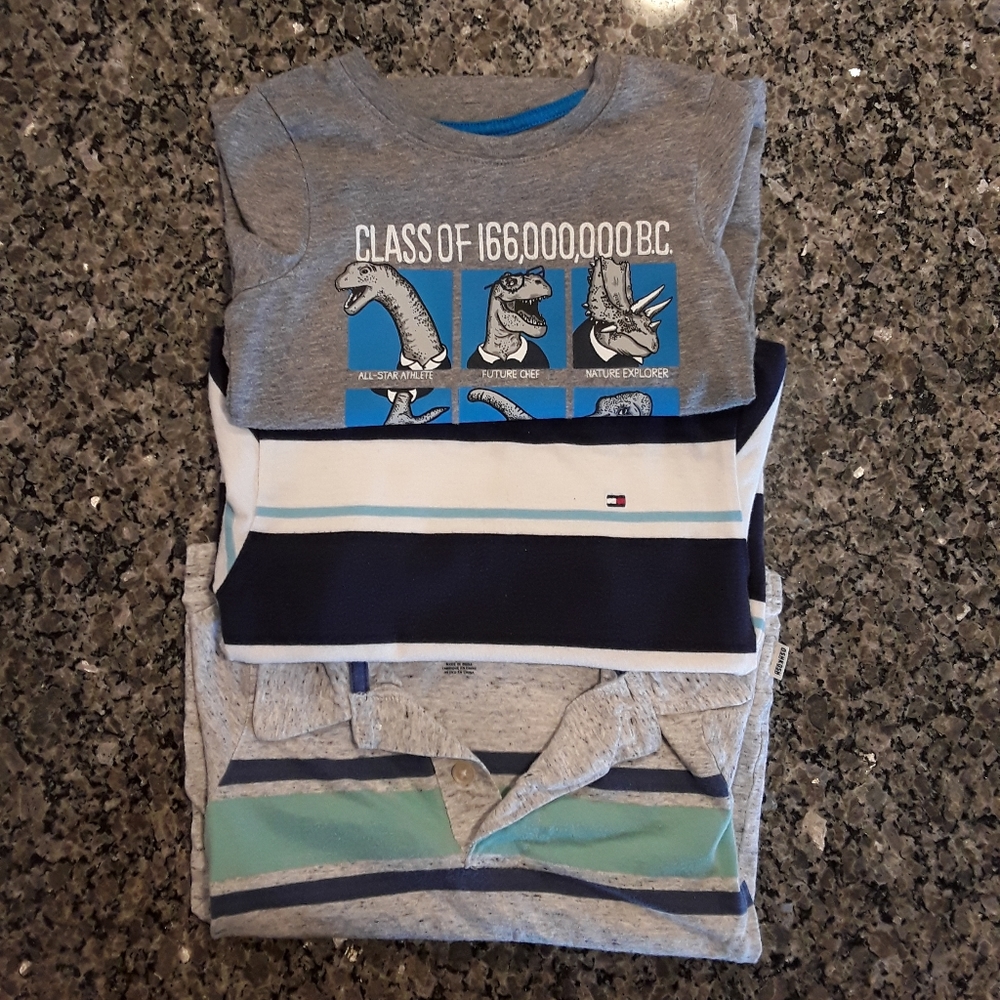 ❤️Boys blue bundle of three, 3T t-shirts🌞